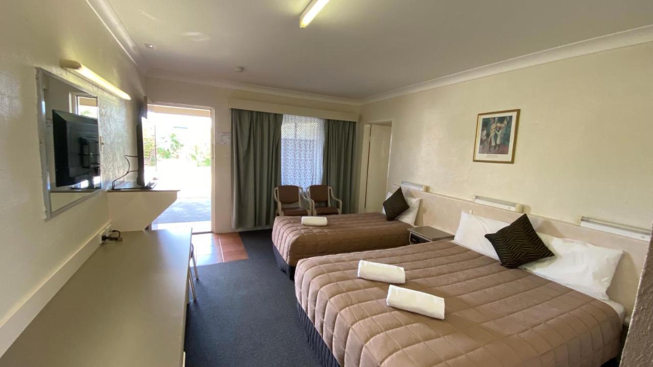 Sapphire City Motor Inn Инвърел Екстериор снимка