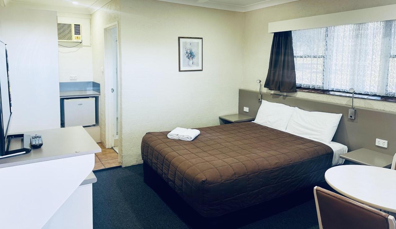 Sapphire City Motor Inn Инвърел Екстериор снимка