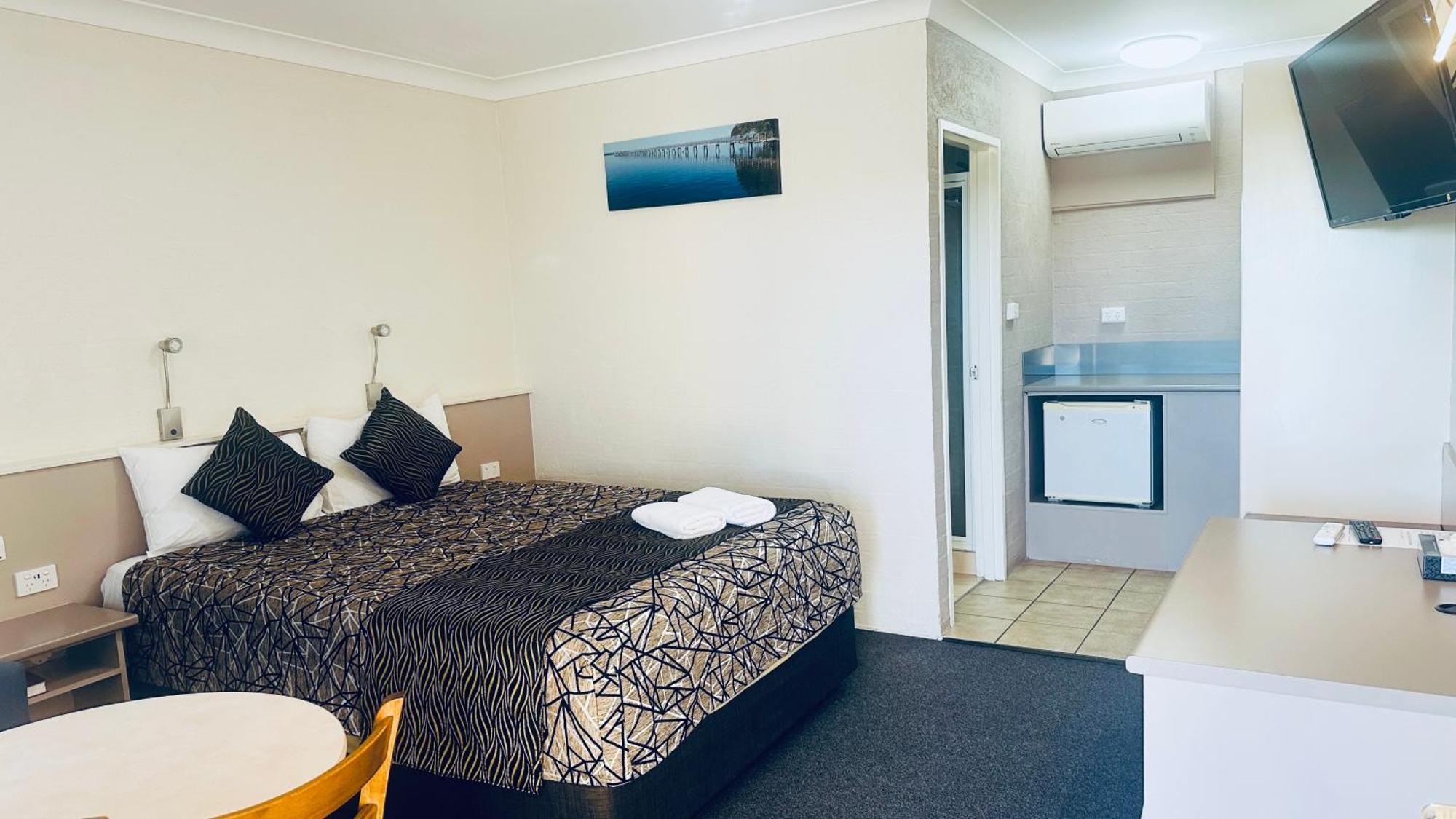 Sapphire City Motor Inn Инвърел Екстериор снимка
